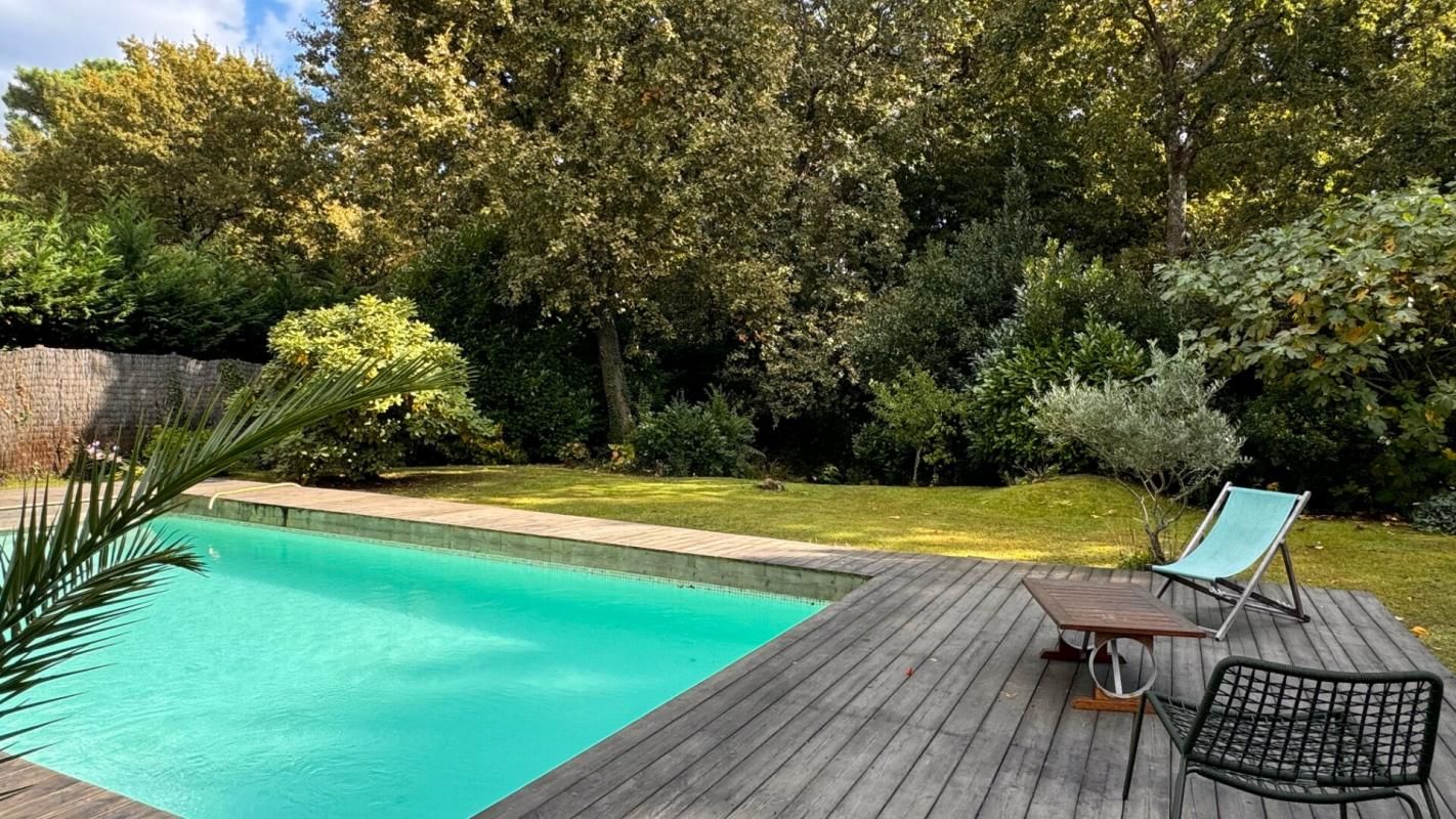 ANDERNOS-LES-BAINS Grande villa d'architecte avec piscine 4