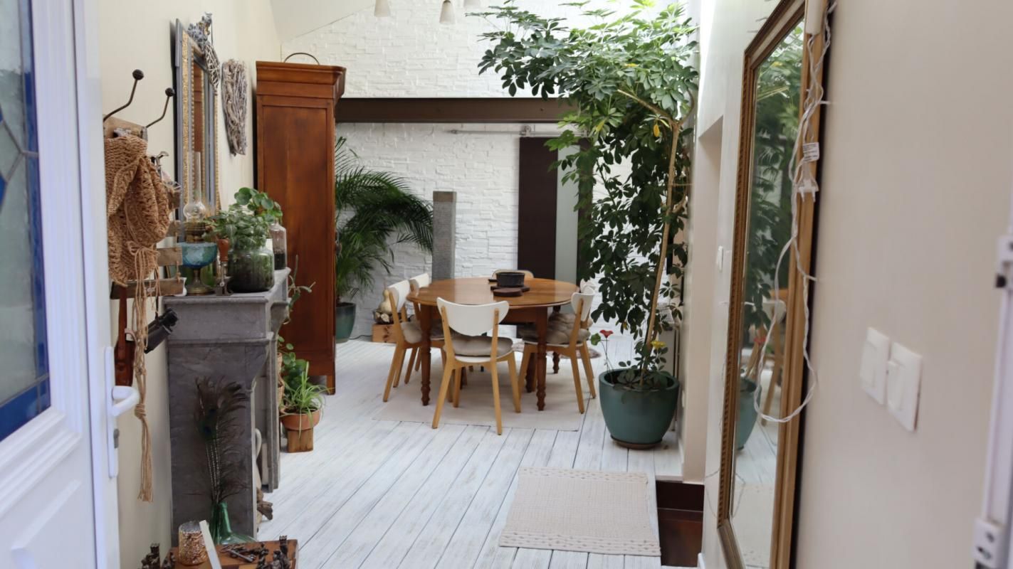 BORDEAUX Maison Bordeaux  , jardin, 7 pièces ,163 m2 , 4 chambres 4