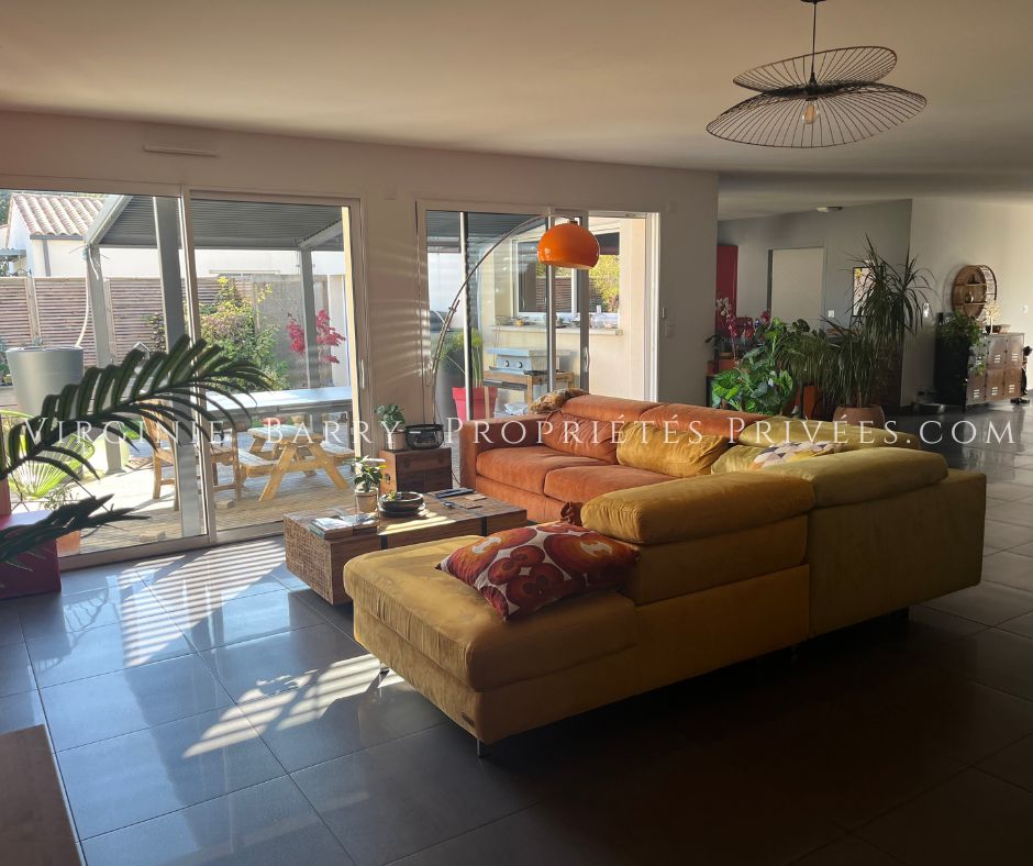 VERGEROUX SUPERBE MAISON RECENTE DE PLAIN PIED DE 155 M² HAB 2