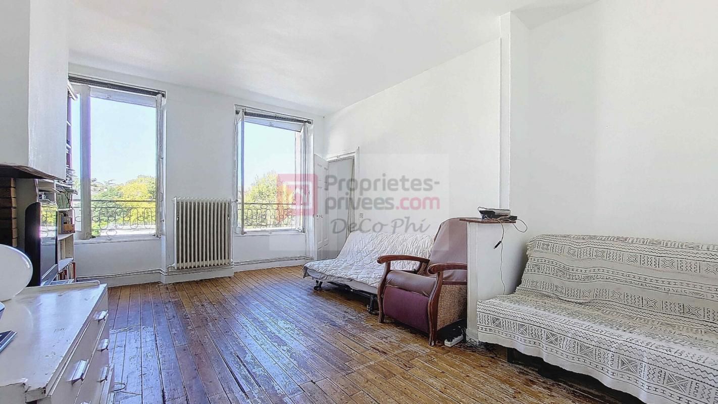 VERSAILLES 2 pièces 40 m2 - vue dégagée - Saint-Louis 2
