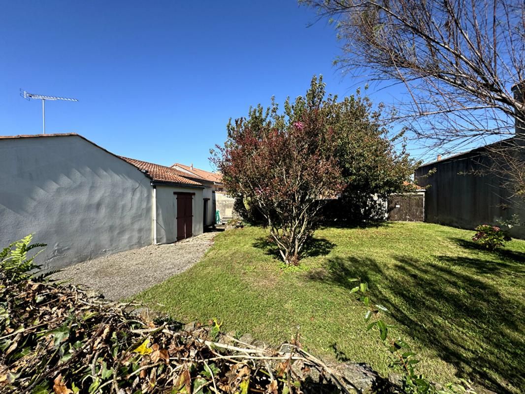 Maison Pornic 3 pièce(s) 66 m2 + annexes