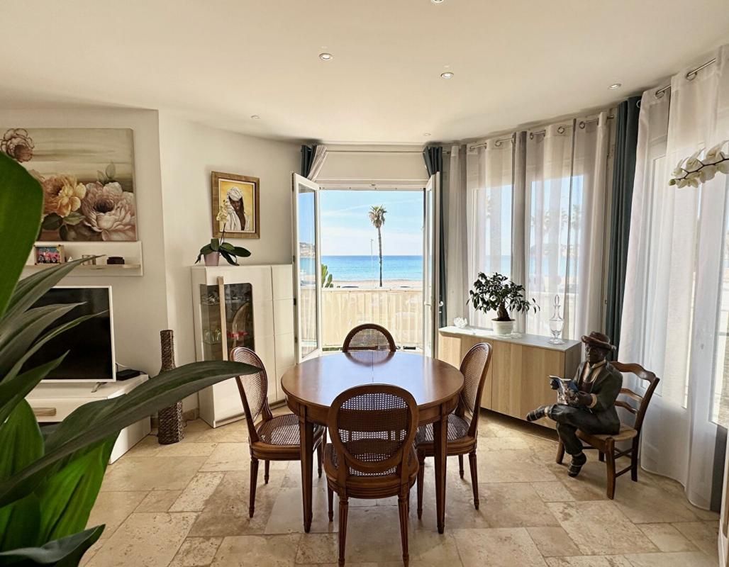 SIX-FOURS-LES-PLAGES Villa T6 sur les Lones - VUE MER PANORAMIQUE 2