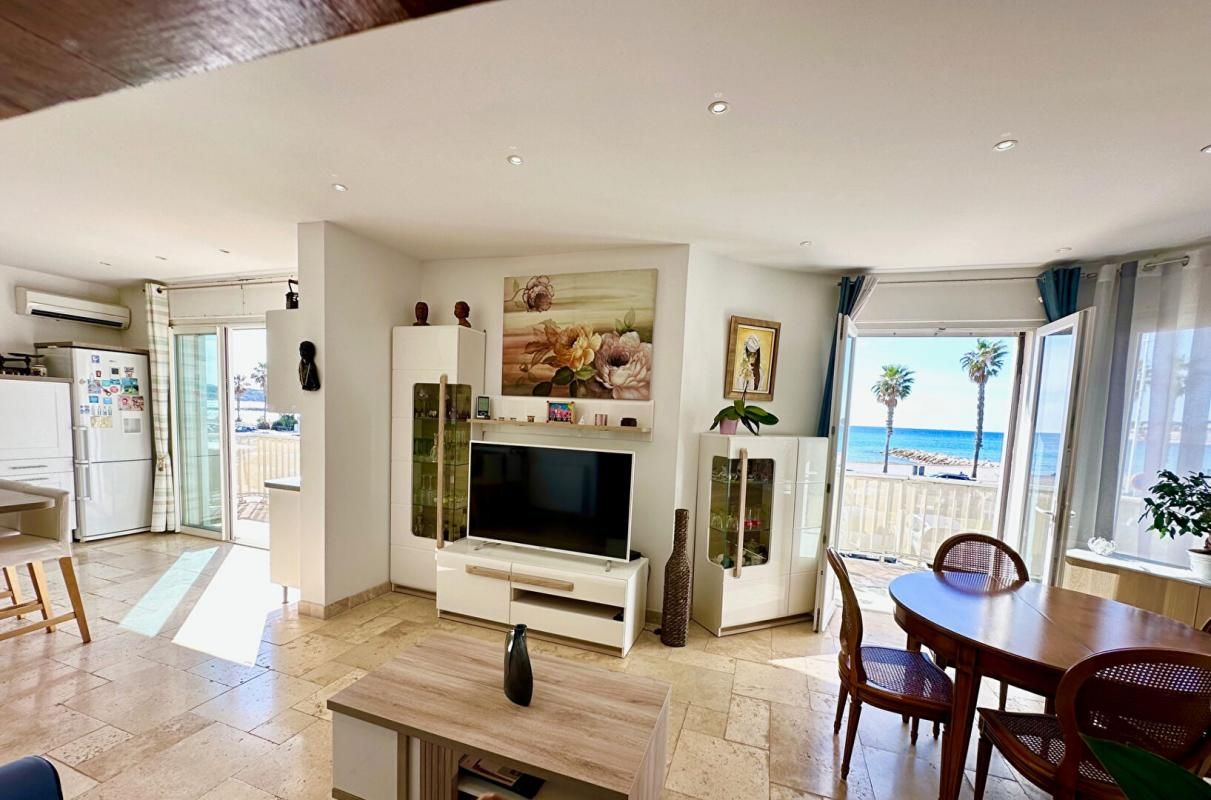 SIX-FOURS-LES-PLAGES Villa T6 sur les Lones - VUE MER PANORAMIQUE 3