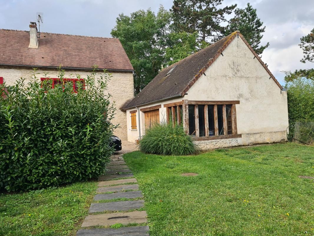 VAUX-SUR-EURE Vaux Sur Eure - Propriété de 1848 en pierres de 180 m2 - garage et bâtiments - sur 2.000 m2 de terrain - Environnement calme - Prix : 518.000 4