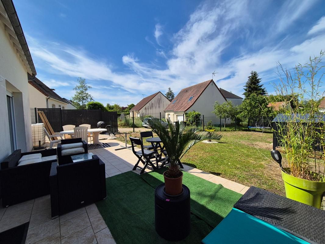 VINEUIL Maison 3 Chambres 103 m² Saint-Gervais-la-Foret 2