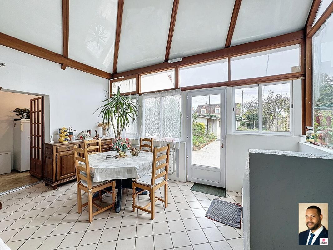 SAVIGNY-SUR-ORGE Maison Savigny Sur Orge 5 pièces 90 m2 avec dépendance cadastrée 3