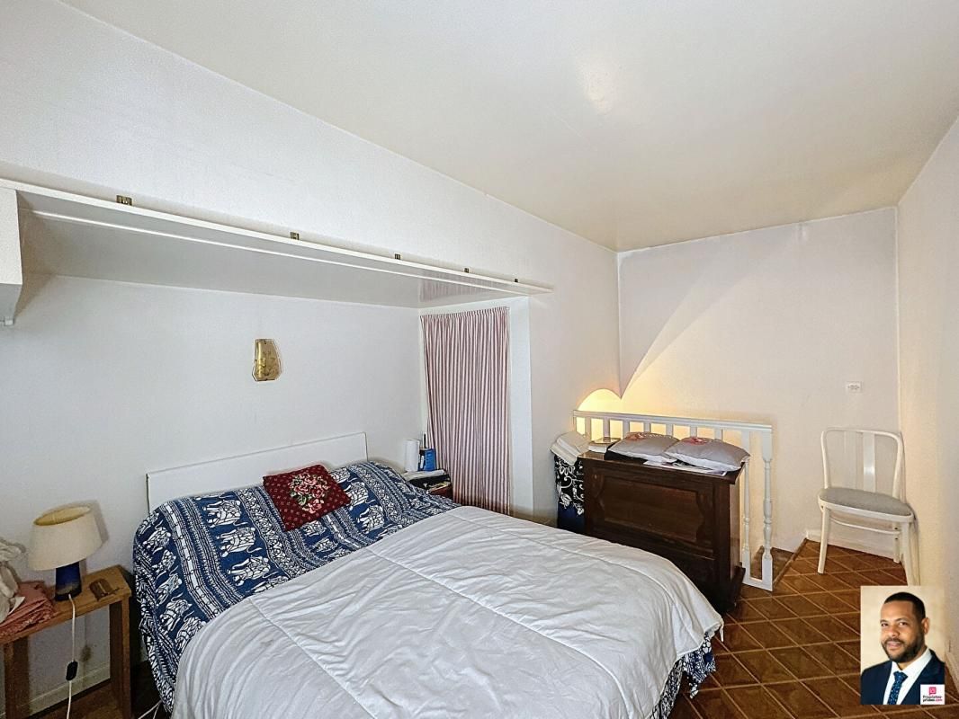 SAVIGNY-SUR-ORGE Maison Savigny Sur Orge 5 pièces 90 m2 avec dépendance cadastrée 4