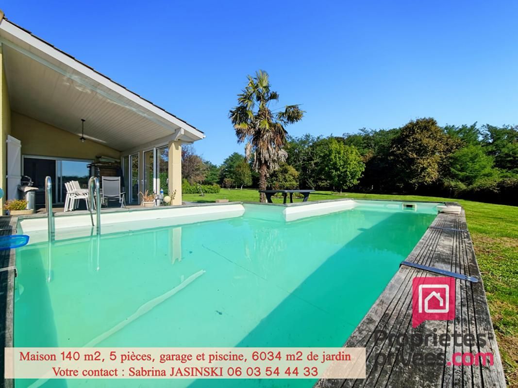BAZAS Maison de Plain-Pied 140 m² avec Piscine, Garage et 6000 m² de jardin 2