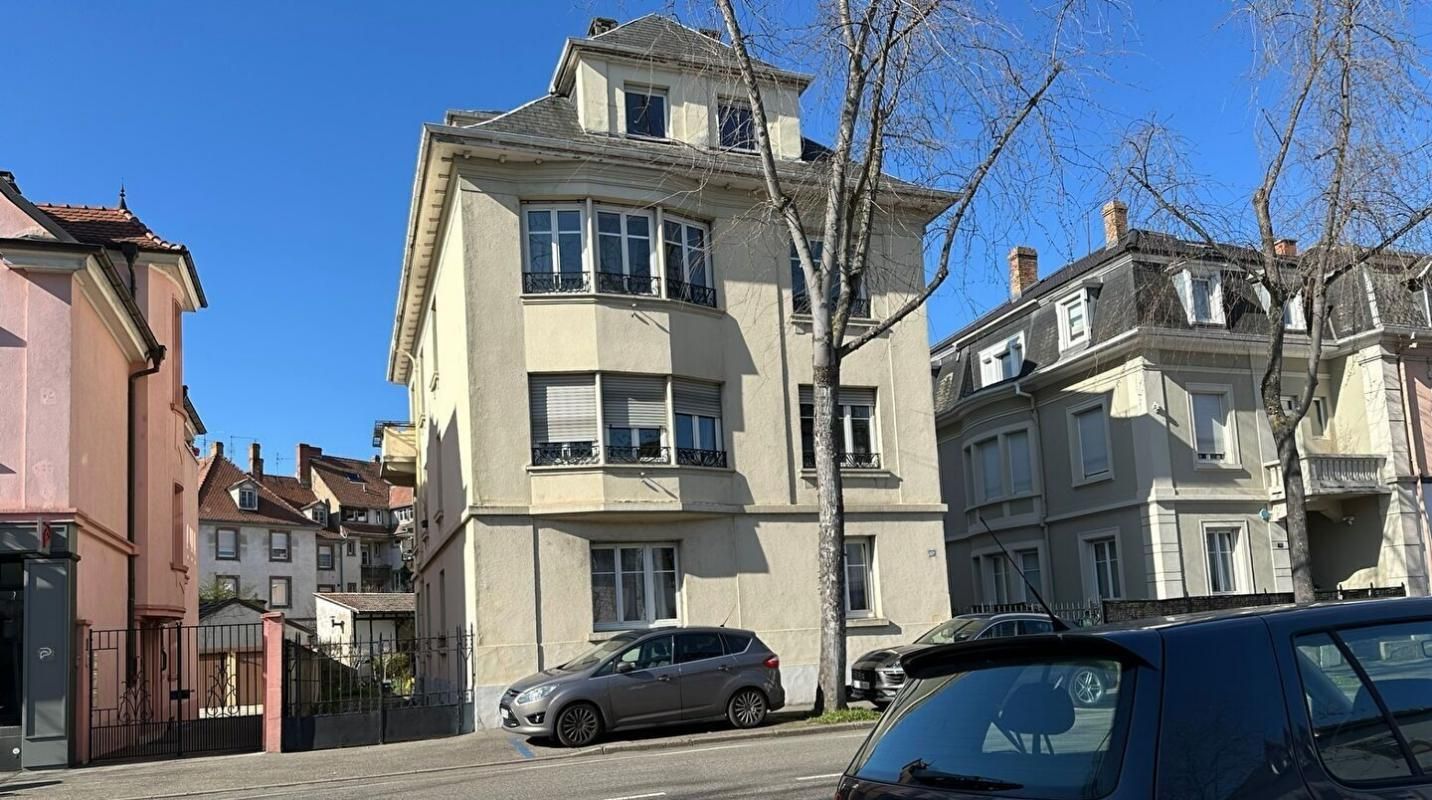 Colmar, quartier gare, bel immeuble de rapport en mono-propriété, en exclusivité, pour Investisseur