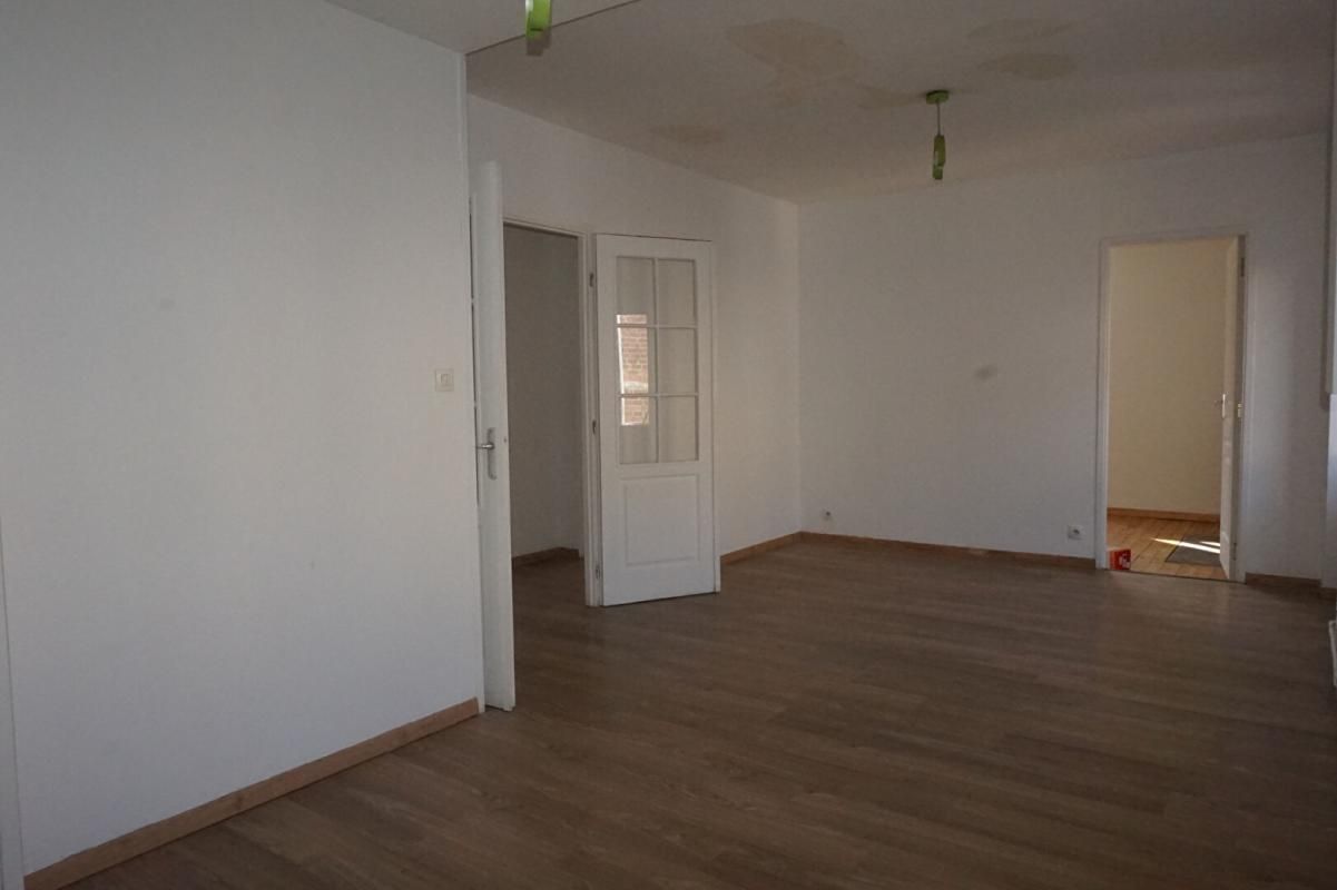 FIRMINY FIRMINY CENTRE 42700 T3 53 m² 2 CHAMBRES 4