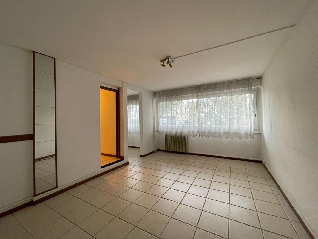 Appartement 5 pièce(s) 103.66m² - Spécial investisseur