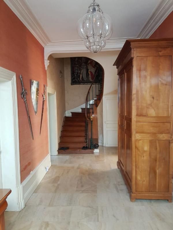 COULONGES-SUR-L'AUTIZE Maison de maître et ses dépendances en centre ville 3