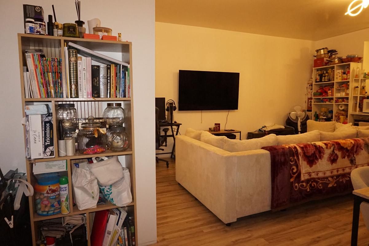 FIRMINY FIRMINY CENTRE 42700 appartement avec locataire en place 46.2m² une chambre 2