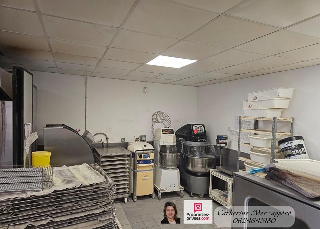 PORNIC LOIRE ATLANTIQUE - SECTEUR PORNIC -  BOULANGERIE PATISSERIE SANDWICHERIE 120 m² 4