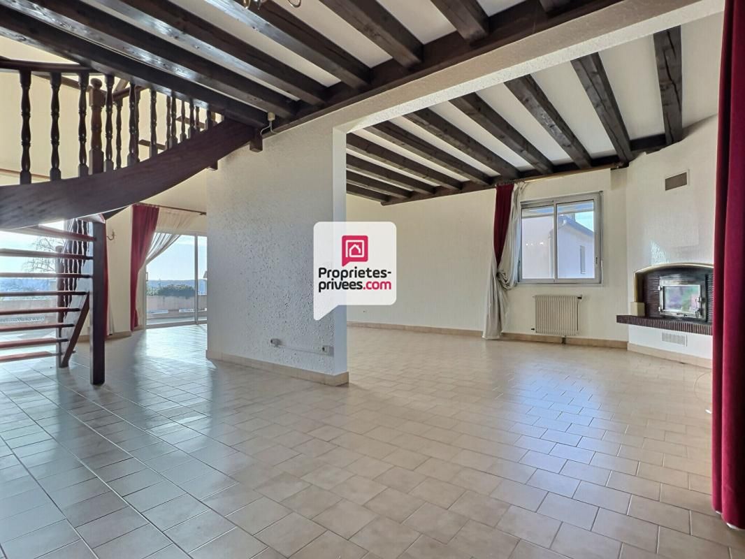 TRELISSAC Appartement T8 DUPLEX de 160m² avec 4 ch./ terrasse / +1 garage fermé au calme sur TRELISSAC (24750) 4