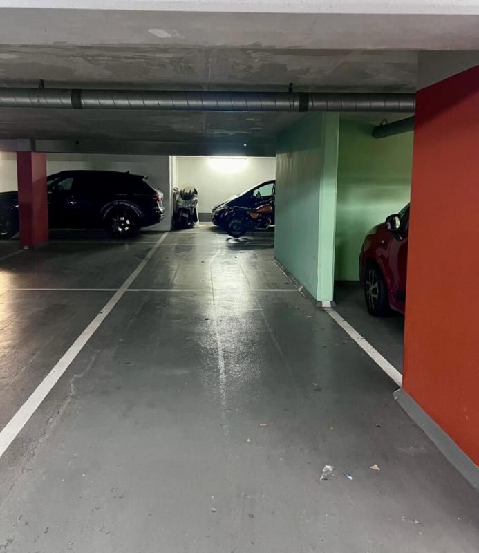 Parking / box 25 m2