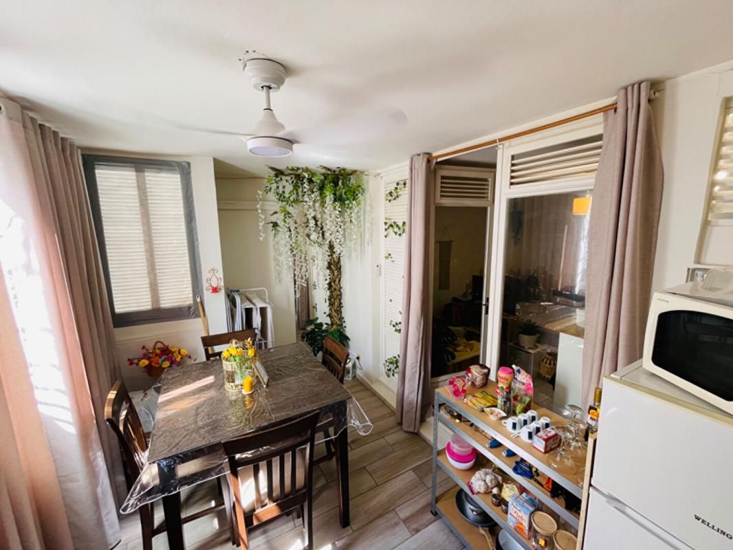 STUDIO A VENDRE