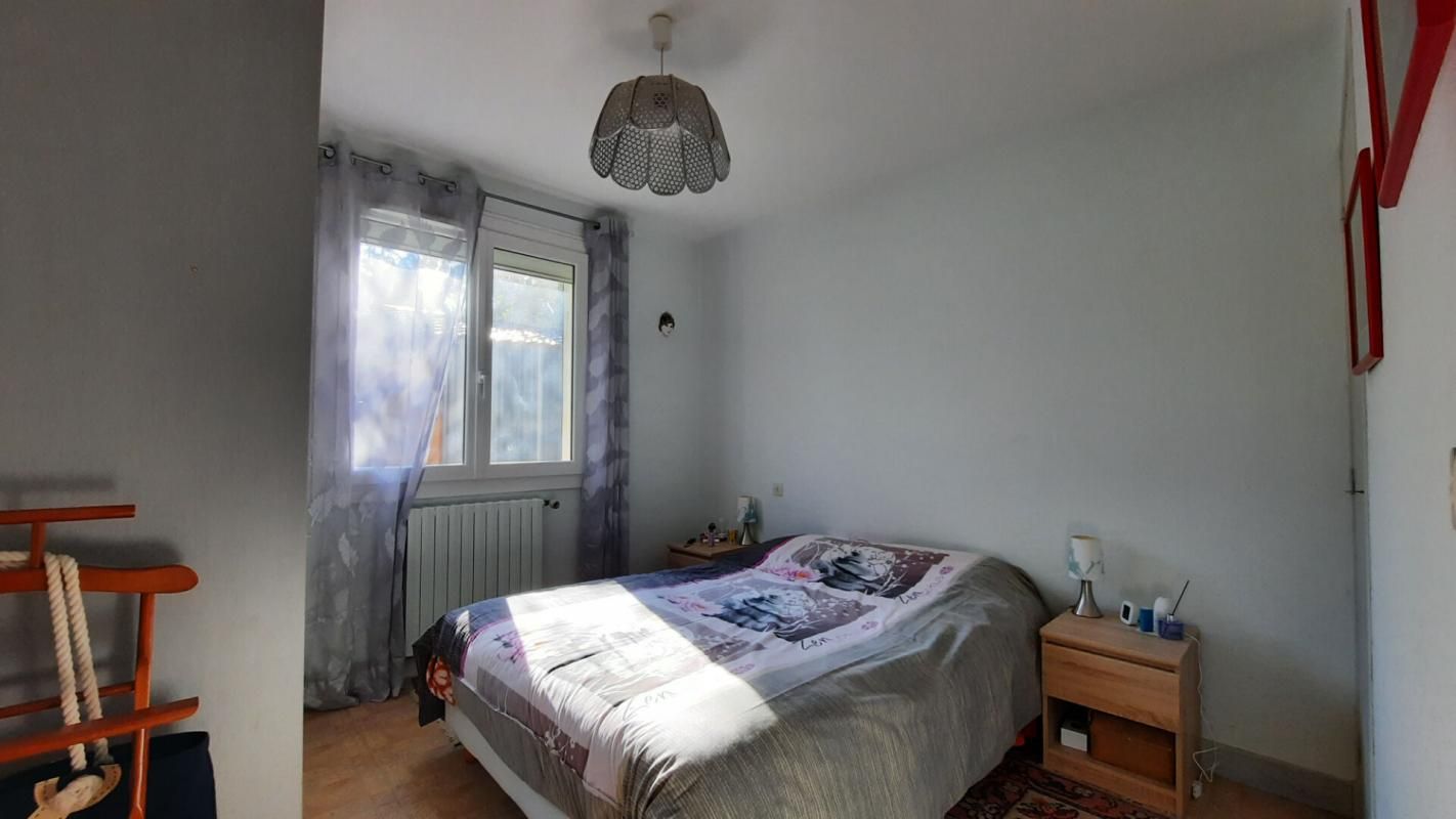 SAINT-GERMAIN-DE-LUSIGNAN Maison Jonzac plain pied 90 m2 3