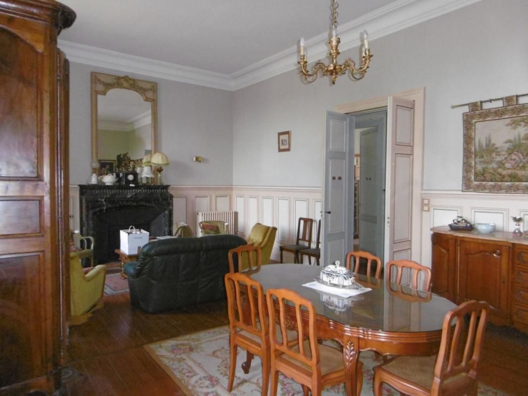 LANGON Maison de maître 8 pièces 229 m2 4