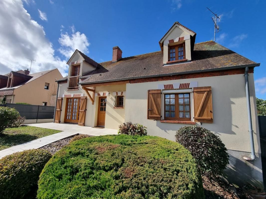 ARTENAY Maison Artenay 3
