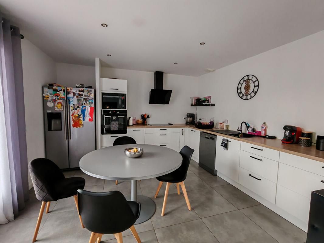 Maison ideal grande famille ou investisseur 7 pièce(s) 185 m2