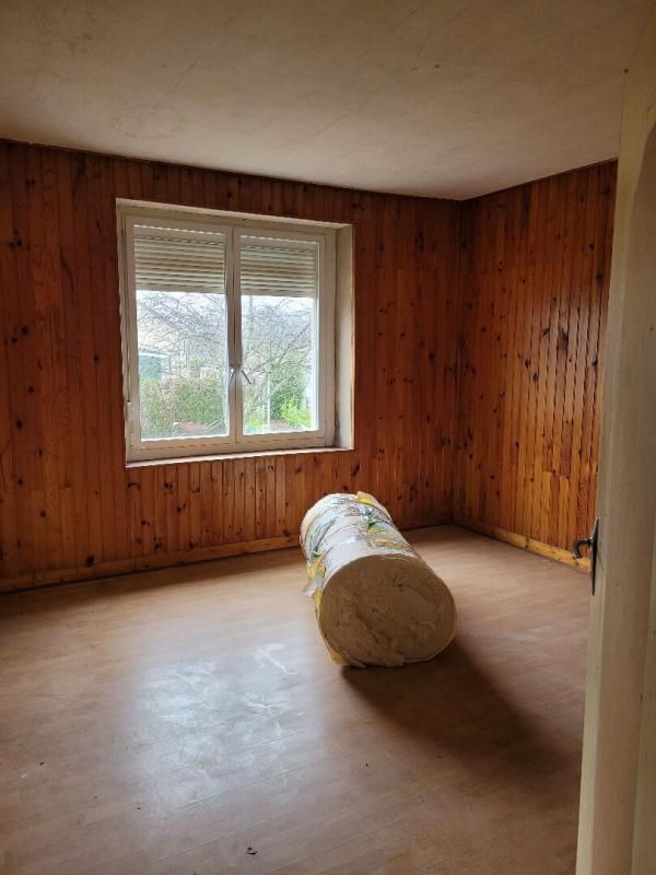 CHAOURCE MAISON DE CARACTERE A FINIR DE RENOVER AVEC TERRAIN DIVISIBLE 3