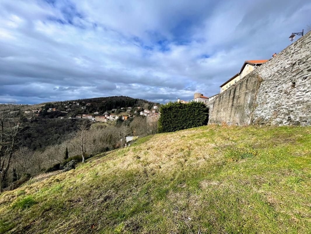 SAINT-ETIENNE ROCHETAILLÉE (42100 ) Saint-Étienne TERRAIN constructible de 600 m2 2