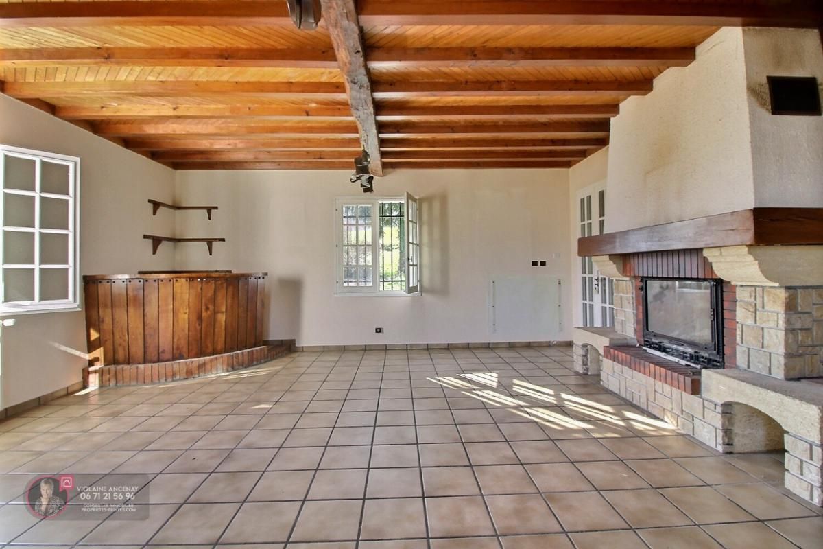 LA BRIDOIRE Maison La Bridoire 8 pièce(s) 194 m2 sur 1200m² de terrain 3