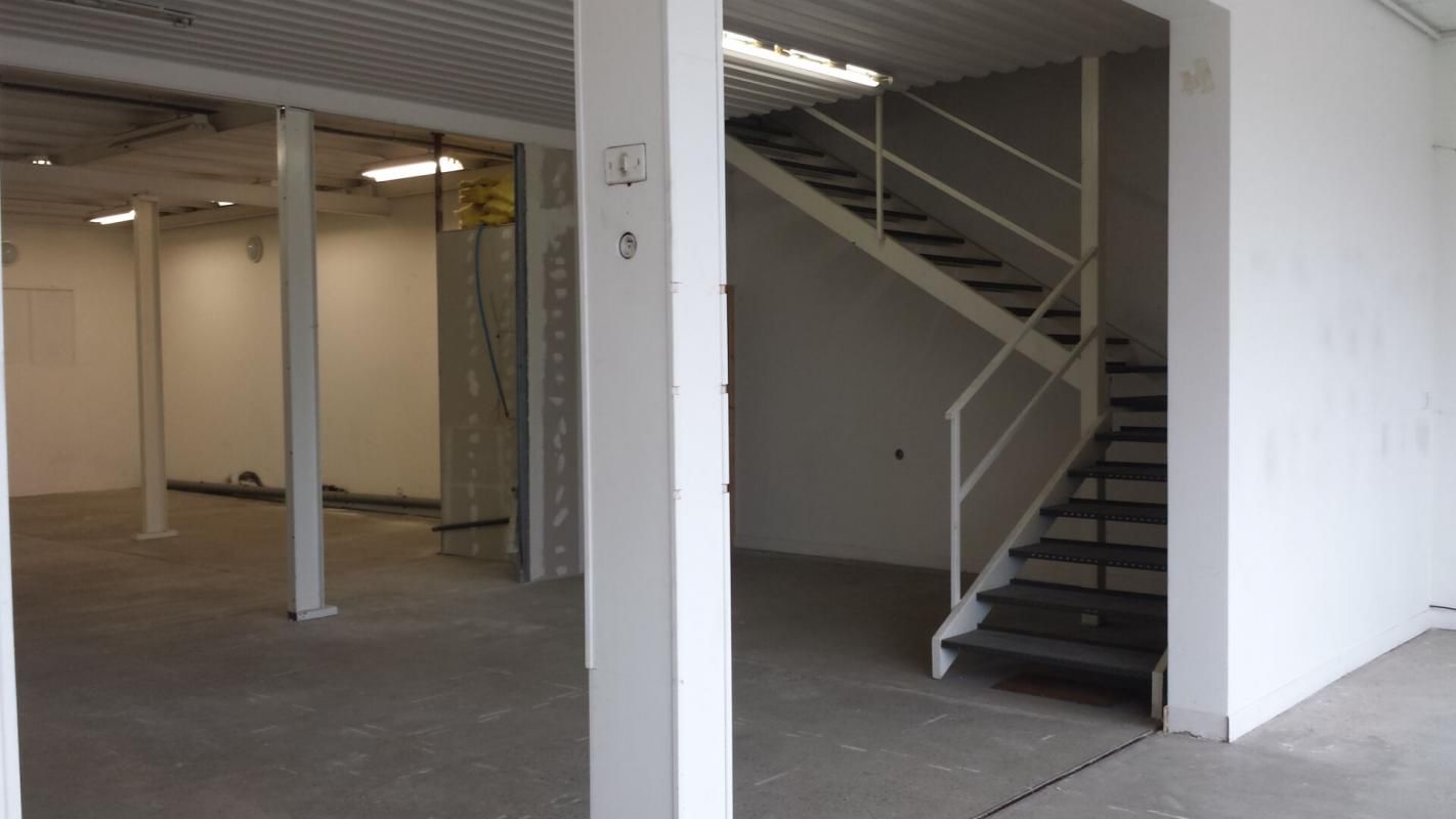 CASTELNAUDARY EXCLUSIVITE CASTELNAUDARY - BATIMENT INDUSTRIEL 670 M², TERRAIN 1.930 M² 4