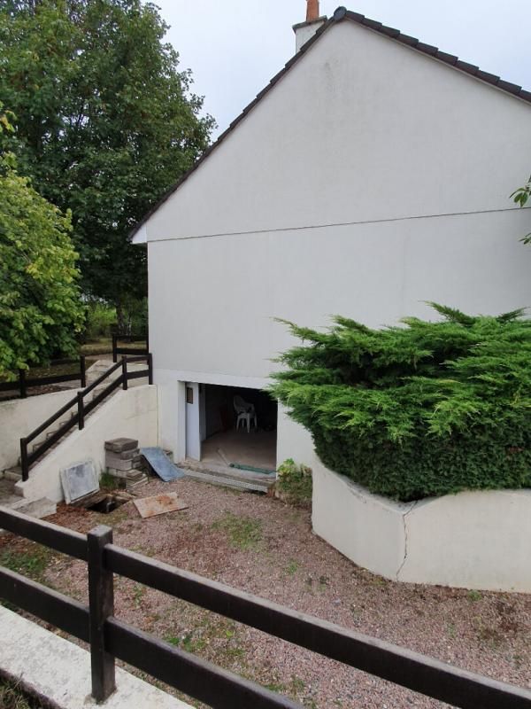 ARTHON Maison 4 pièces  dont 3 chambres sur sous sol, terrain 1000 m2 3