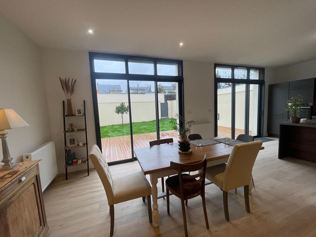 LE MANS Maison Le Mans 8 pièce(s) 222 m2 3