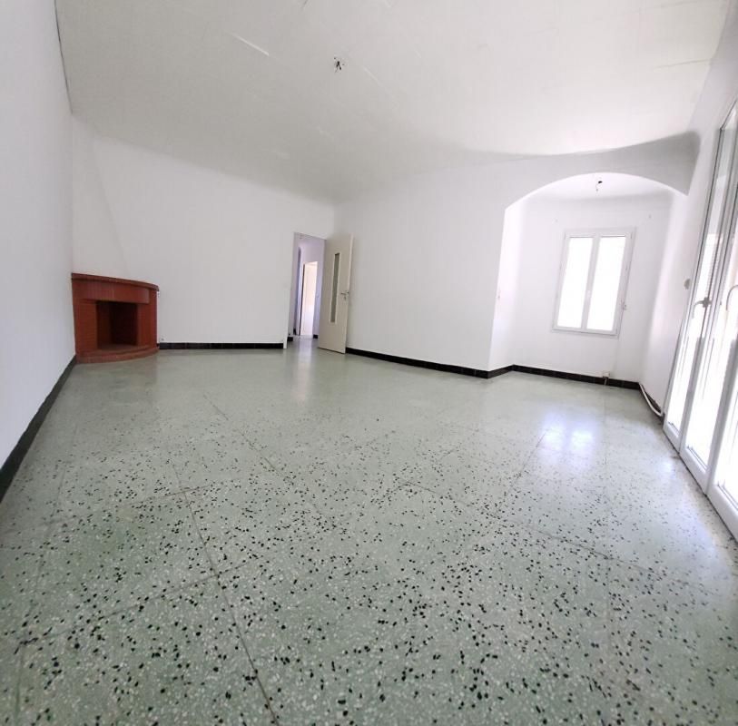 MILLAS Maison 200 m² habitables et 100 m² de garage 2