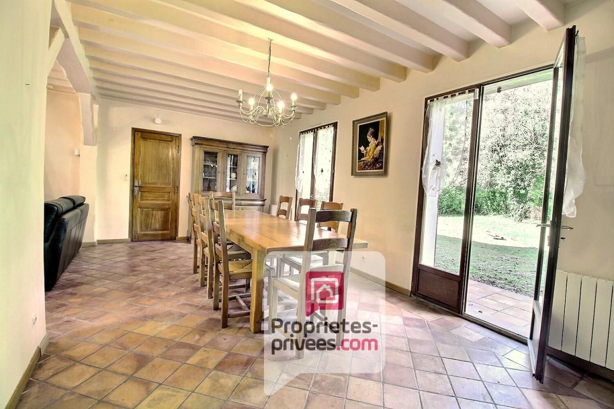 VILLEMANDEUR CADRE IDEAL à 1h de PARIS Autoroute A77 - Maison de 130 m2 - 4 CHAMBRES, terrain clos 1280 m2 4