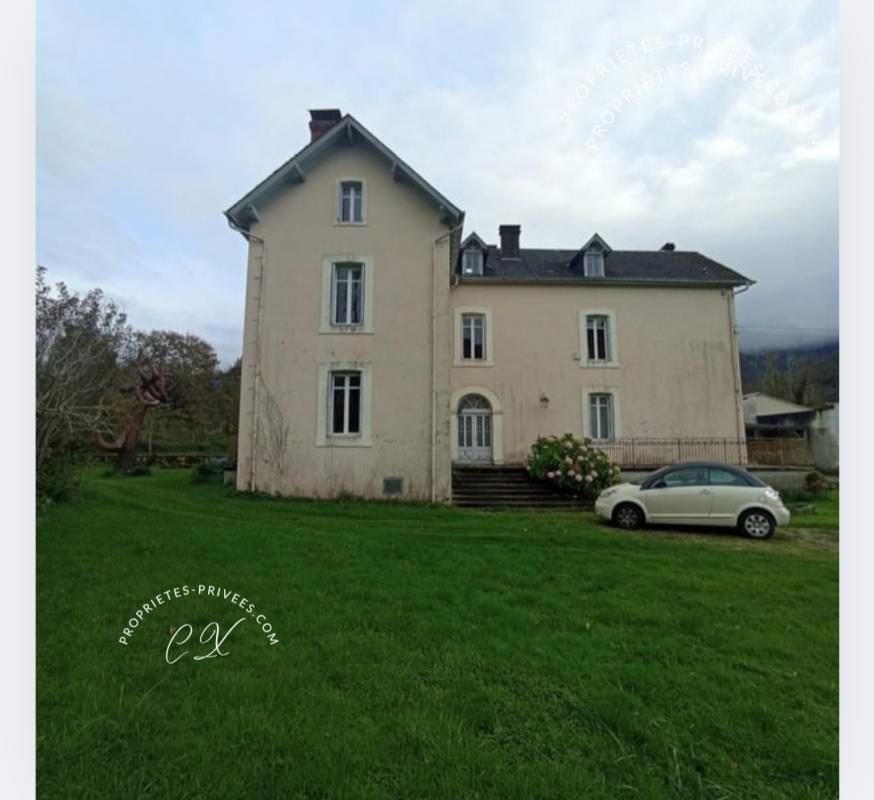 LOURDES DEMEURE DE MAITRE BEAU VOLUME 8 CHAMBRES - CADRE BUCOLIQUE PARC DE 3389 M² 3