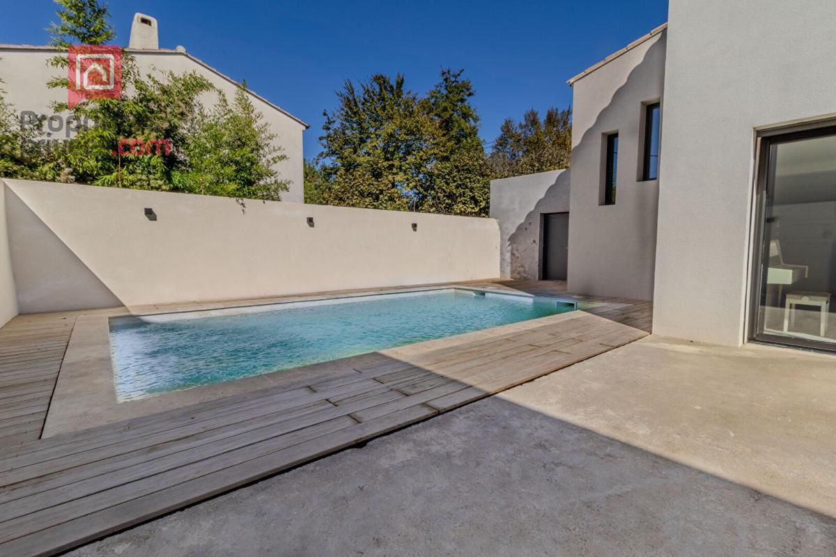 VEDENE Maison Vedène 7 pièce(s) 170 m2 terrain 650m2 AVEC PISCINE 2