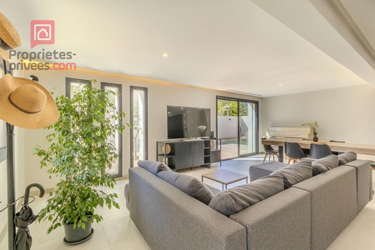 VEDENE Maison Vedène 7 pièce(s) 170 m2 terrain 650m2 AVEC PISCINE 4