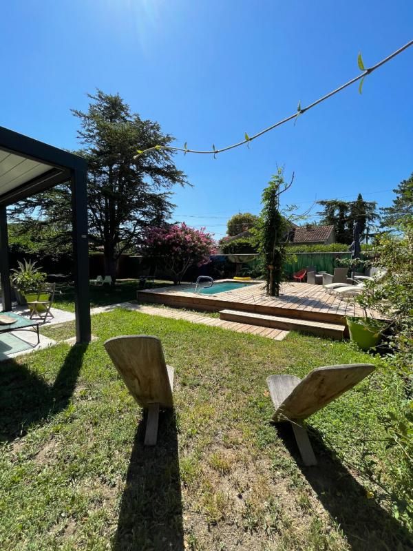 L'ISLE-SUR-LA-SORGUE RARE L'Isle Sur Sorgue MAISON 6 pièce(s) 180 m2 - PISCINE 2