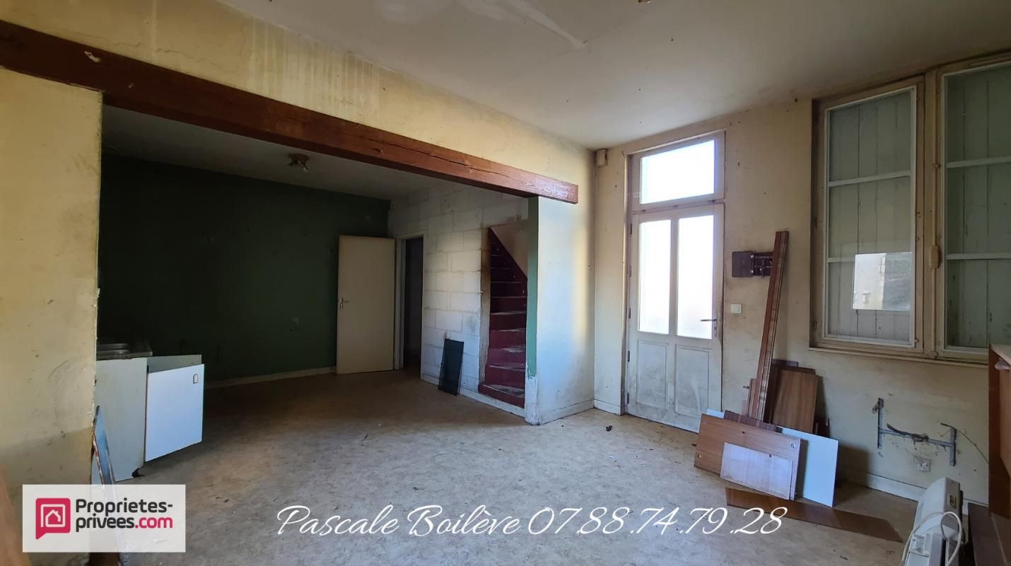 VERNANTES Maisons de Bourg 61 m²  et 117 m² à rénover - VERNANTES (49390) 2