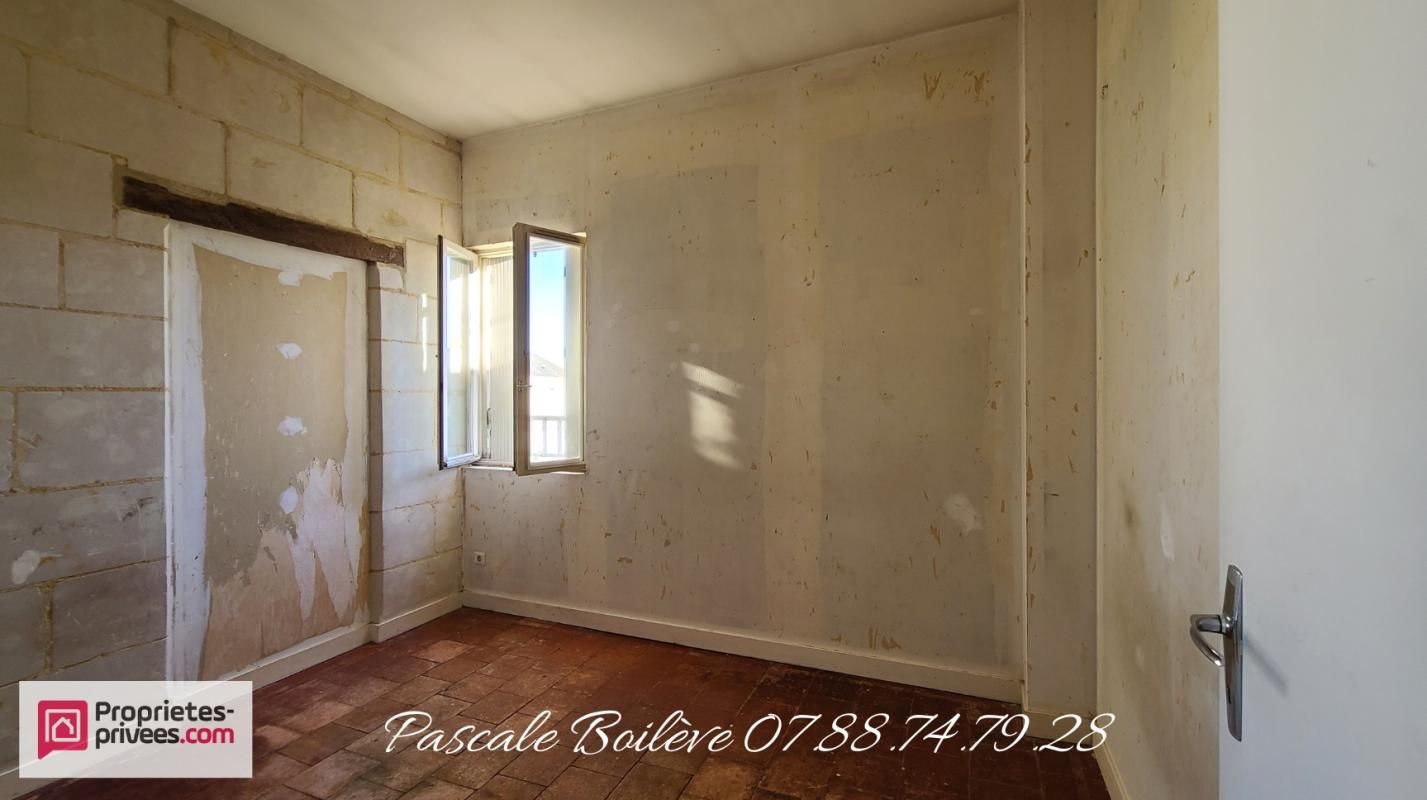 VERNANTES Maisons de Bourg 61 m²  et 117 m² à rénover - VERNANTES (49390) 4