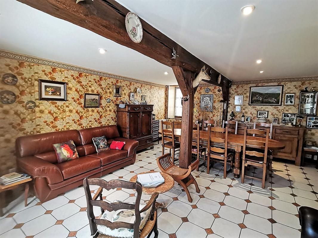 EGUZON-CHANTOME Maison Eguzon Chantome 36270 ,7 pièce(s) 170 m2 2