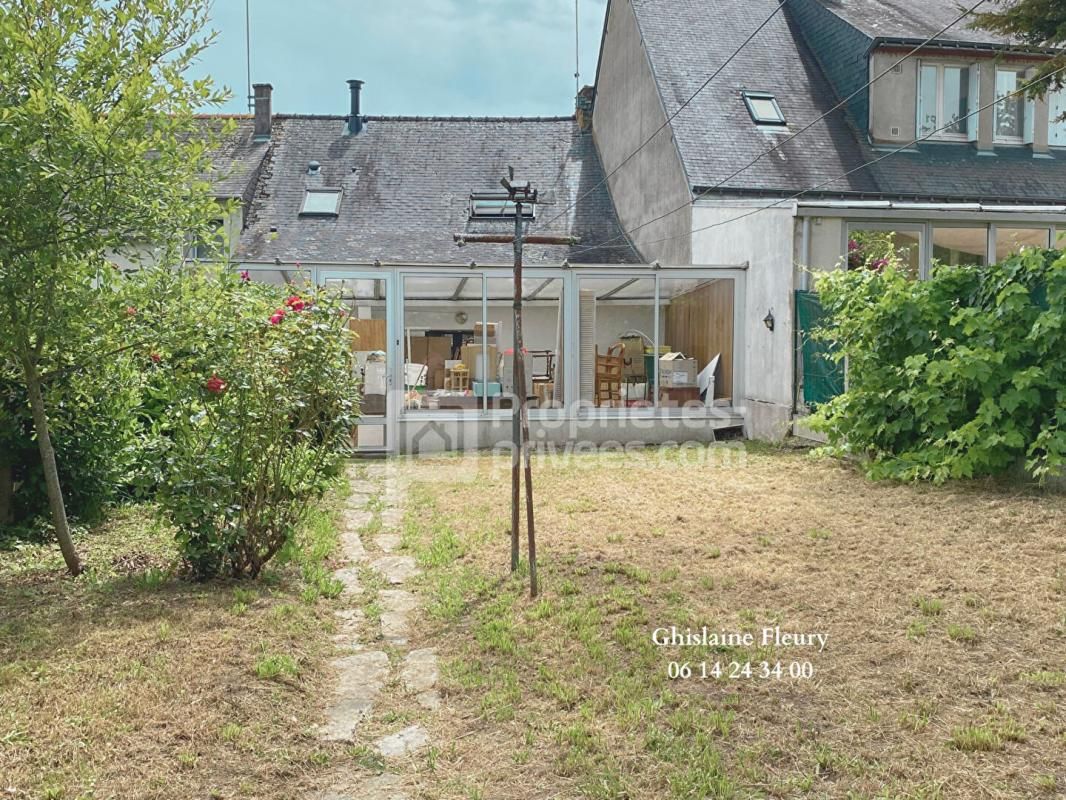 Saint-Martin Sur Oust (56200) Maison pierre 2 chambres, jardin clos et garage