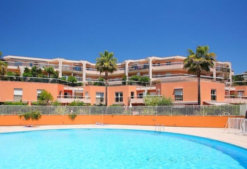 NICE A VENDRE NICE OUEST - 3 PIECES - TERRASSE DE 30 M² + GARAGE FERME 2