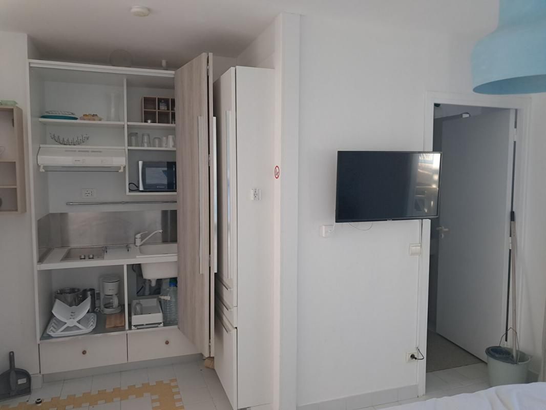 À vendre Studio de charme en bord de mer - 125 000
