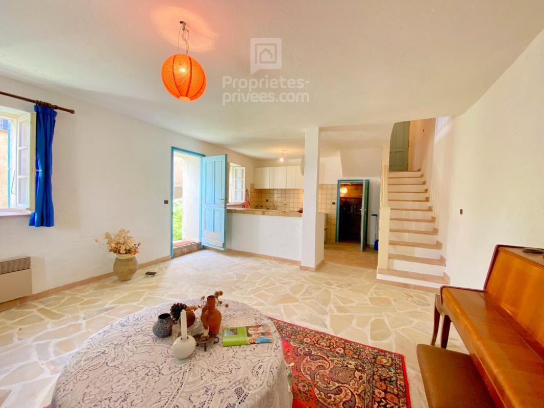 Maison de village  88 m2