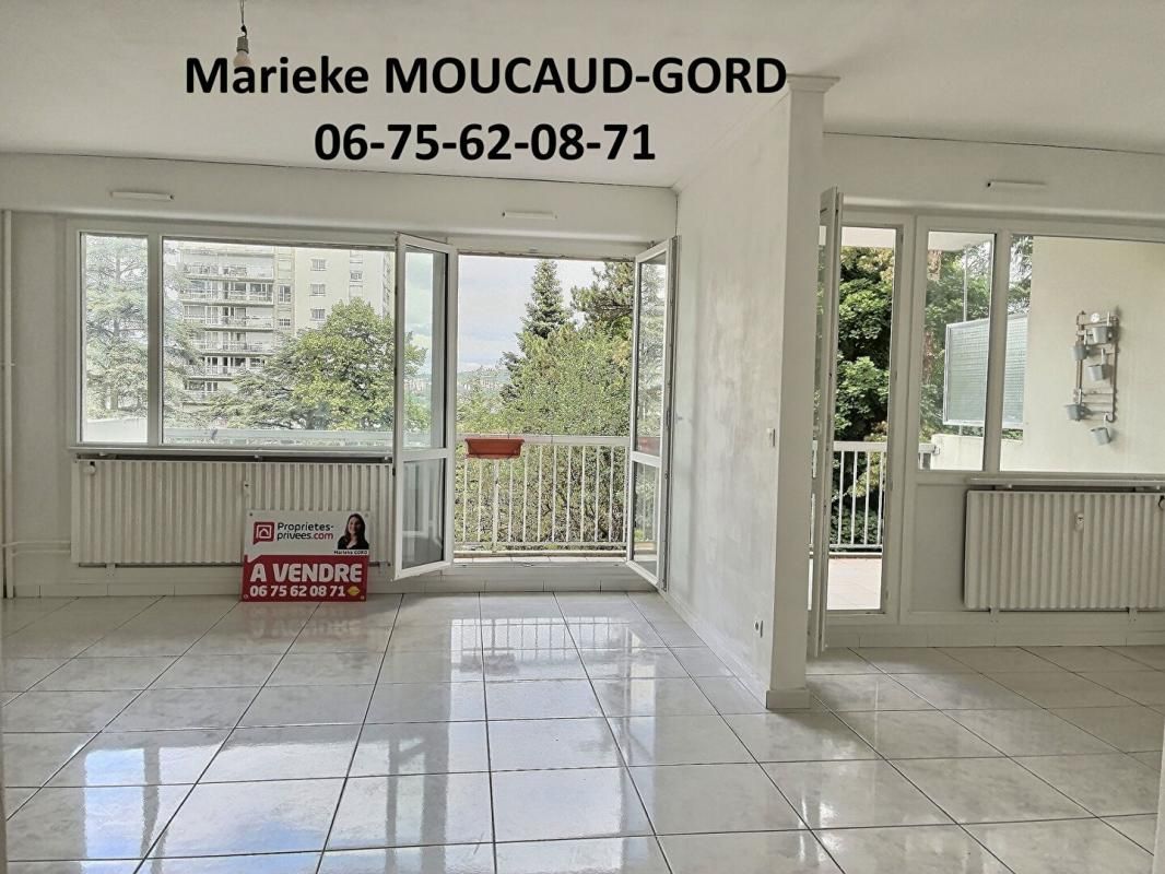 SAINT ETIENNE 42100 bel appartement de 104 m² 3 chambres et place de parking
