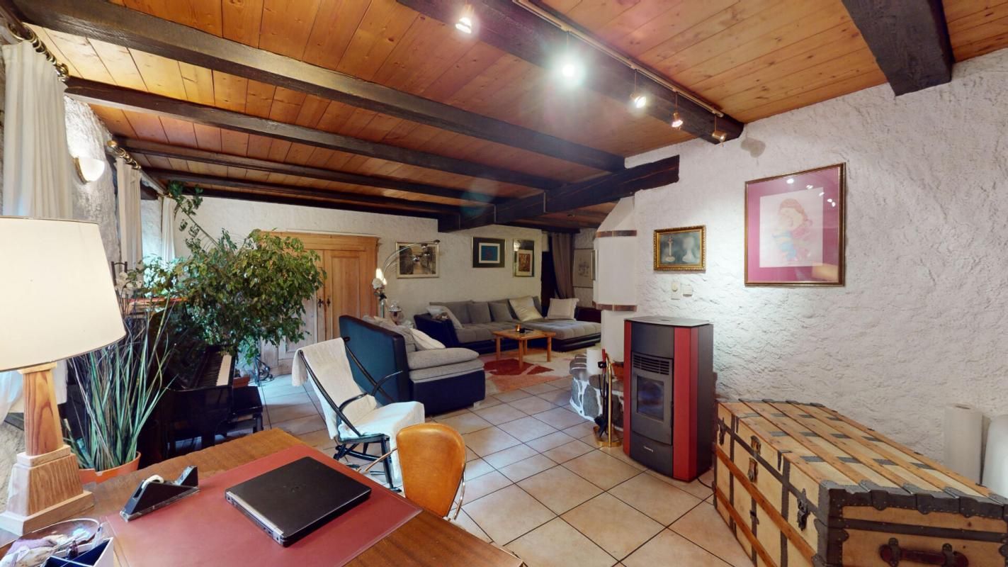 MASEVAUX Maison en pierre au coeur du village 4