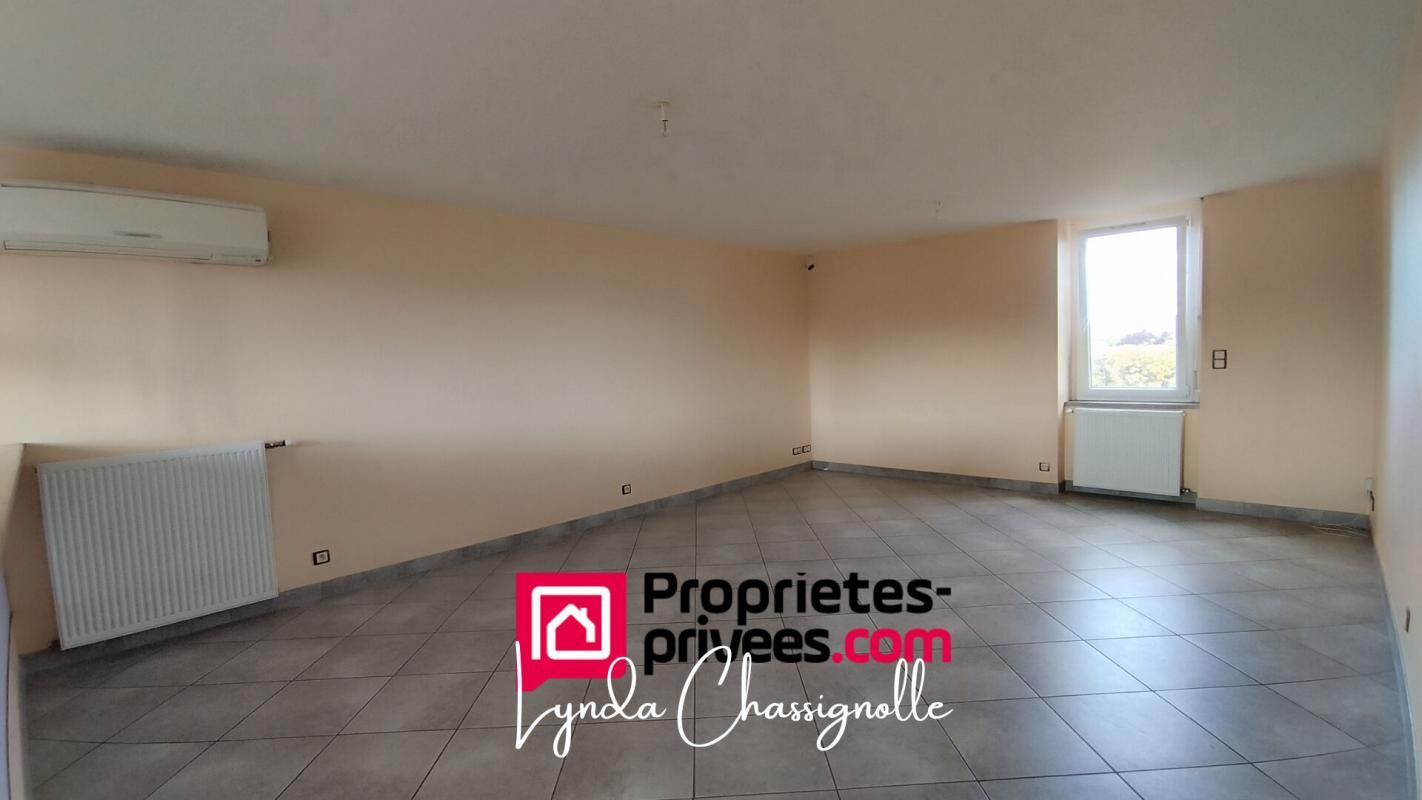 RIORGES Appartement  - 3 chambres - Garage - RIORGES 3