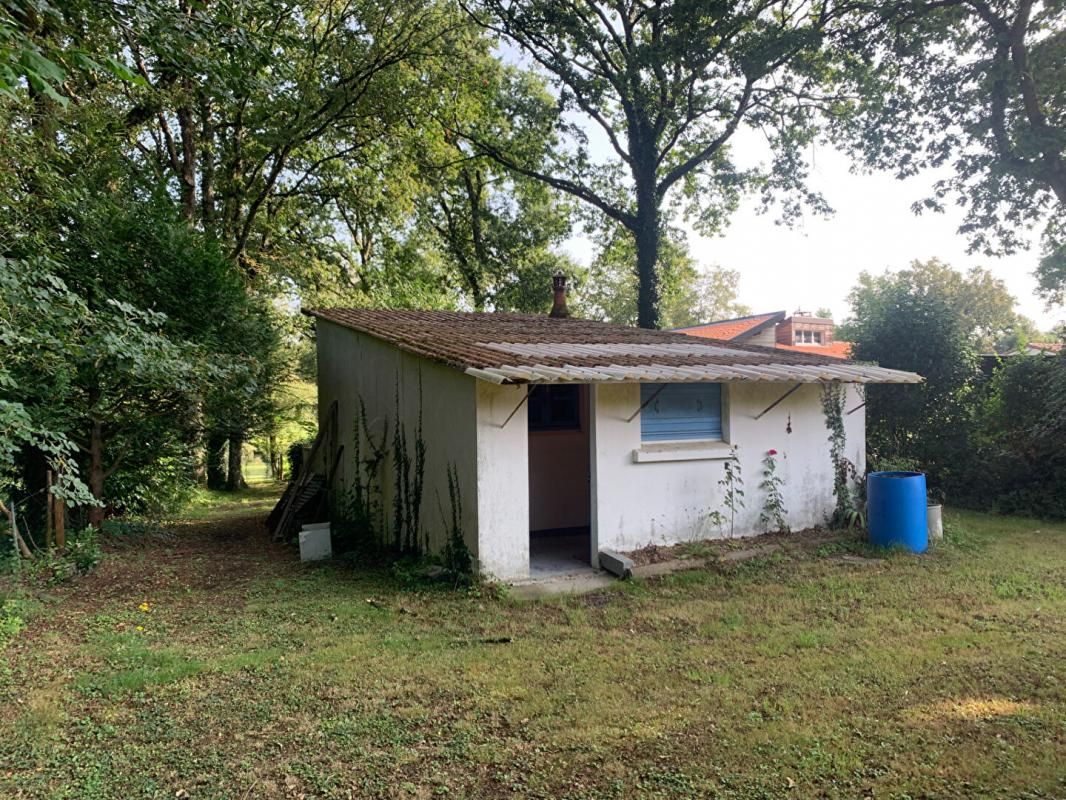 LA CHEVROLIERE Terrain de Loisirs 1899 m² sur la chevroliere 1