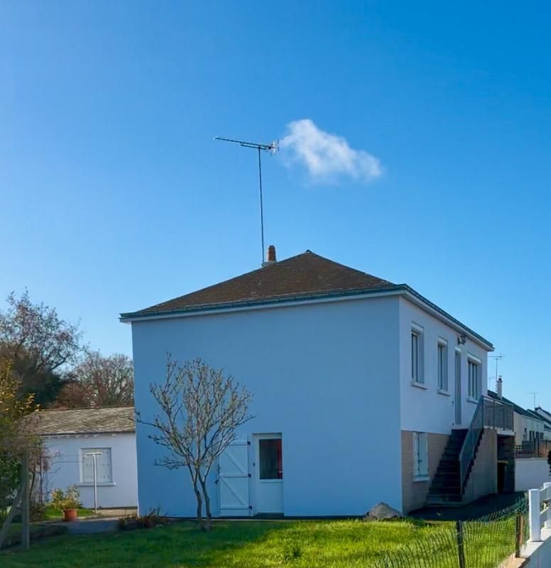 HERBIGNAC Maison à rénover avec potentiel locatif + terrain constructible + garage transformable 4