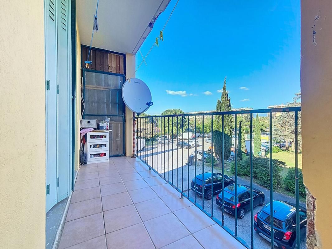 SORGUES Appartement  4 pièce(s) 3
